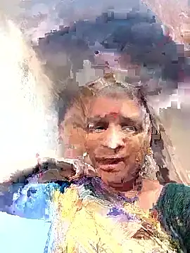 Snapshot of Cuty_prathna chatting on September 21, 11:23 am Cuty prathna online show from September 21, 11:23 am
