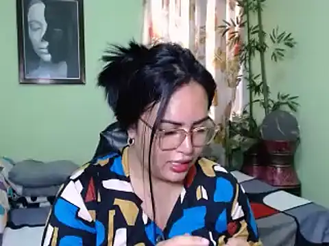 Snapshot of ConnieVentura chatting on September 21, 7:10 am ConnieVentura online show from September 21, 7:10 am