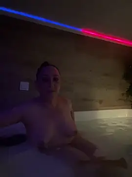 Reine du Vice84 online show from February 23, 1:36 am