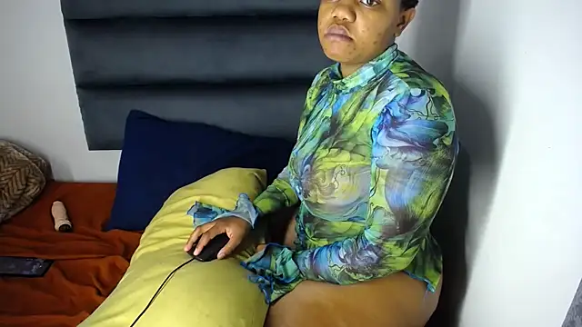 Juiceybileh online show from November 16, 12:27 am