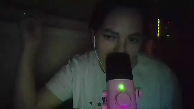 Snapshot of TeannaElle chatting on September 22, 10:34 pm TeannaElle online show from September 22, 10:34 pm
