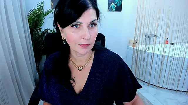 Moon Veloure1 online show from November 27, 3:30 am