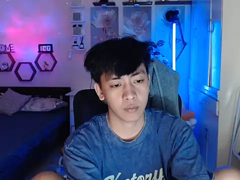 niel cumshow online show from December 17, 4:02 pm