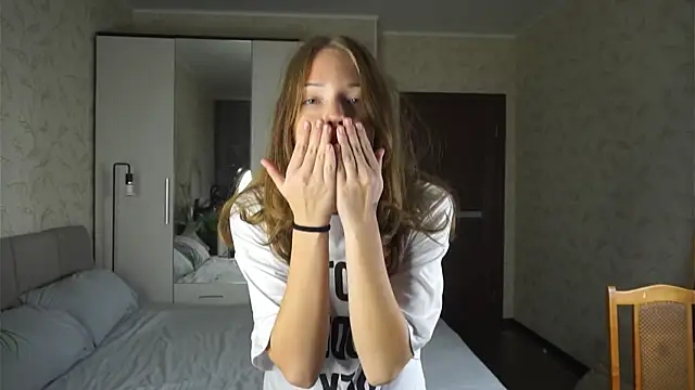 Snapshot of JessicaLemma chatting on September 23, 2:42 pm JessicaLemma online show from September 23, 2:42 pm