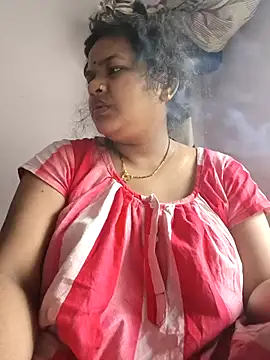 Deborbhavi222 online show from February 17, 2:41 am