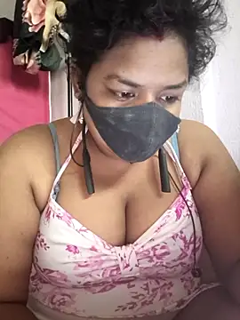 Deborbhavi222 online show from May 12, 9:17 am