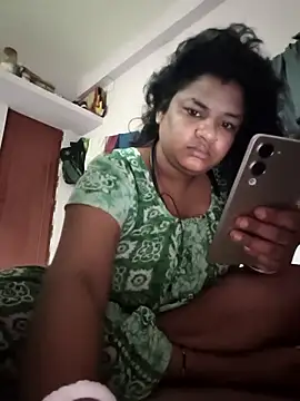 Deborbhavi222 online show from May 16, 10:58 am