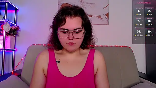 Snapshot of chatting on November 19, 4:34 am online show from November 19, 4:34 am