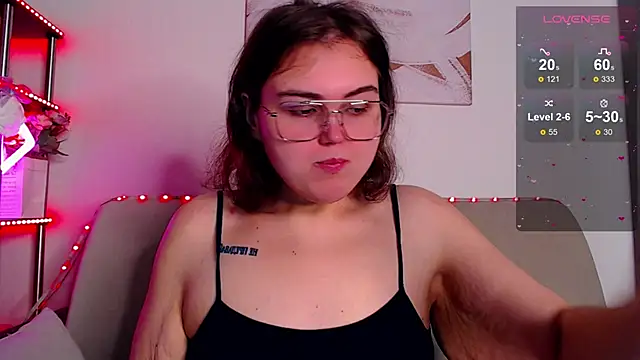 Snapshot of chatting on December 19, 4:19 am online show from December 19, 4:19 am