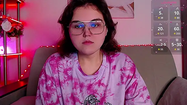 Snapshot of chatting on January 6, 3:54 am online show from January 6, 3:54 am