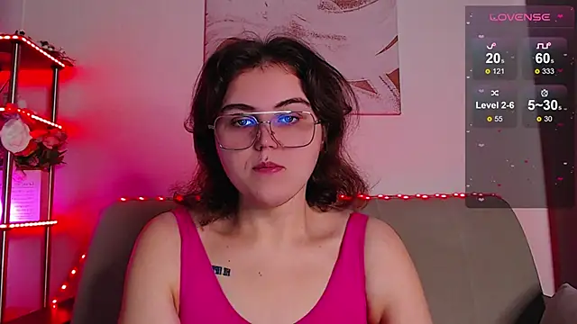 Snapshot of chatting on January 9, 3:42 am online show from January 9, 3:42 am