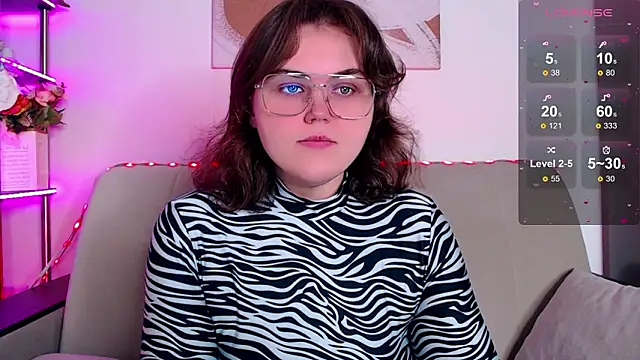 Snapshot of chatting on January 18, 5:00 am online show from January 18, 5:00 am