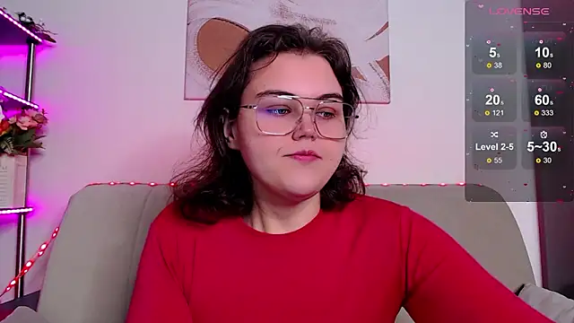 Snapshot of chatting on February 2, 4:22 am online show from February 2, 4:22 am