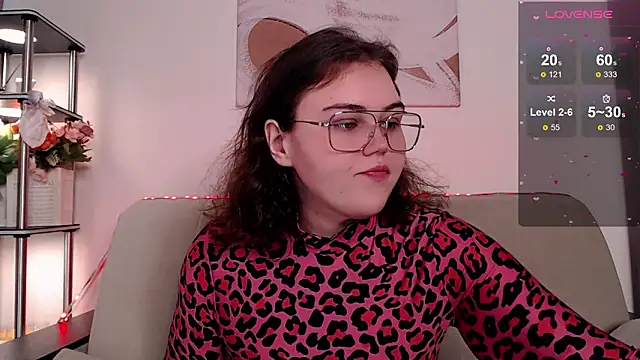 Snapshot of chatting on February 20, 3:58 am online show from February 20, 3:58 am