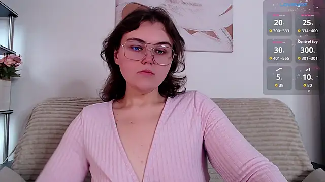 Snapshot of chatting on April 3, 3:04 am online show from April 3, 3:04 am