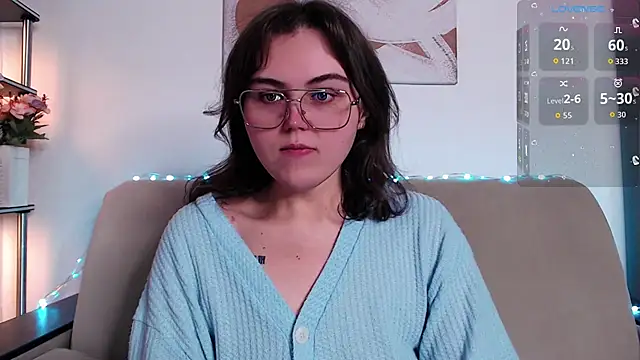 Snapshot of chatting on April 11, 7:45 am online show from April 11, 7:45 am