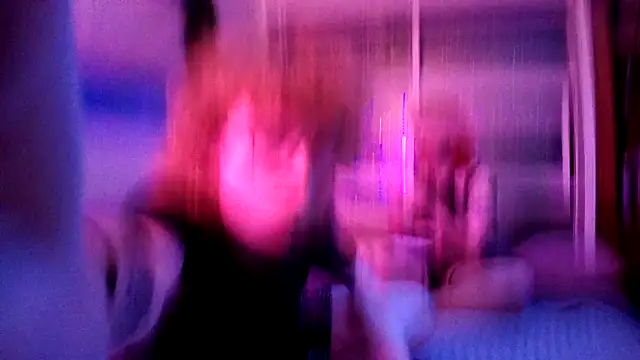 Snapshot of Vampiretranssex chatting on September 21, 5:14 pm Vampiretranssex online show from September 21, 5:14 pm