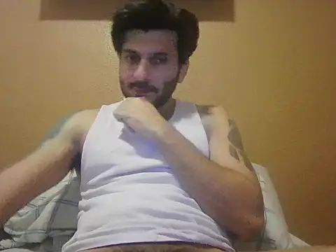 Snapshot of abrahamdarlyn6 chatting on February 6, 3:00 am abrahamdarlyn6 online show from February 6, 3:00 am