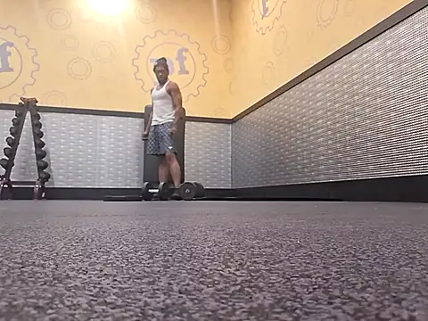 Snapshot of 214KingLonggg chatting on February 6, 6:18 am 214KingLonggg online show from February 6, 6:18 am