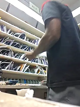 Snapshot of 214KingLonggg chatting on February 10, 3:16 pm 214KingLonggg online show from February 10, 3:16 pm