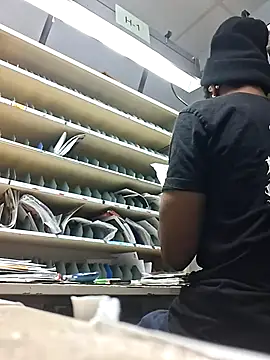 Snapshot of 214KingLonggg chatting on February 23, 3:20 pm 214KingLonggg online show from February 23, 3:20 pm