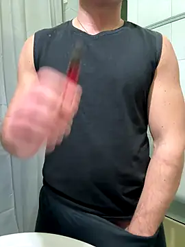 giovan2020 online show from December 15, 9:19 pm