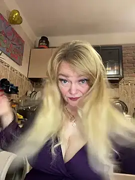 Sweet-blonde online show from October 10, 11:15 pm