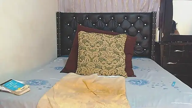 AnySugar online show from February 21, 10:37 pm
