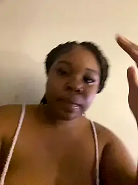 Snapshot of ChocolateKissesBaee chatting on September 28, 2:39 am ChocolateKissesBaee online show from September 28, 2:39 am