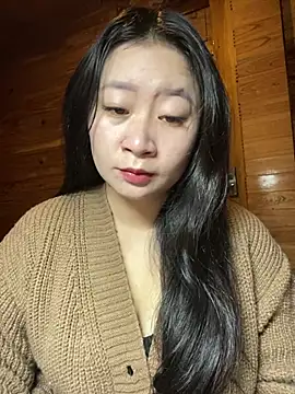 Snapshot of violet-00 chatting on February 2, 1:15 am violet-00 online show from February 2, 1:15 am