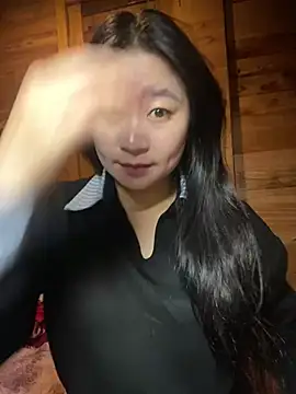 Snapshot of violet-00 chatting on February 16, 1:57 am violet-00 online show from February 16, 1:57 am