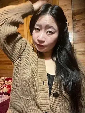 Snapshot of violet-00 chatting on February 19, 1:45 am violet-00 online show from February 19, 1:45 am
