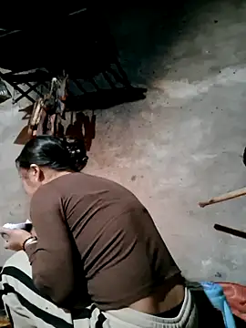 xuxulovezz online show from March 4, 4:40 am