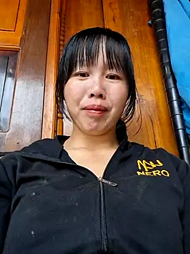 helenzz online show from November 22, 2:10 am