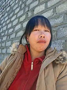 helenzz online show from November 28, 5:54 am