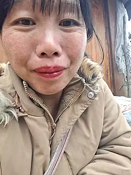 helenzz online show from December 5, 12:41 am