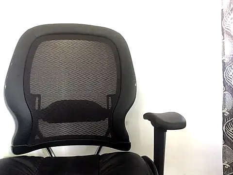 Zola Nooryi online show from October 6, 2:14 pm