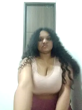 Snapshot of tiana_evan chatting on September 23, 3:42 am tiana evan online show from September 23, 3:42 am