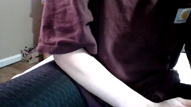 brunettebabexo3 online show from November 19, 7:14 pm