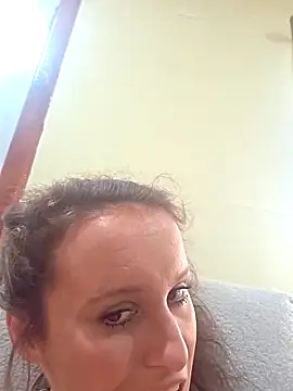 brunettebabexo3 online show from March 26, 8:36 pm