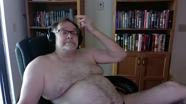 Vinyl22xh online show from April 21, 4:23 pm