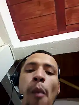 Snapshot of xxculiemos chatting on September 25, 7:39 pm xxculiemos online show from September 25, 7:39 pm