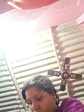 reya743 online show from December 1, 12:15 am