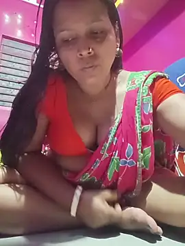 reya743 online show from March 10, 3:50 pm