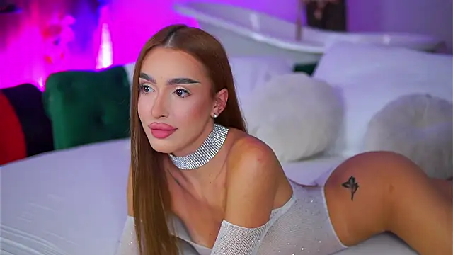 ClaraBenatti online show from October 22, 6:18 pm