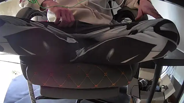 northboy91 online show from December 16, 1:49 pm