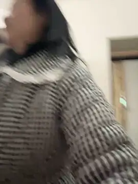 Snapshot of aoyo66 chatting on November 27, 12:02 am aoyo66 online show from November 27, 12:02 am