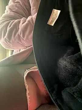 Snapshot of aoyo66 chatting on January 12, 12:27 am aoyo66 online show from January 12, 12:27 am