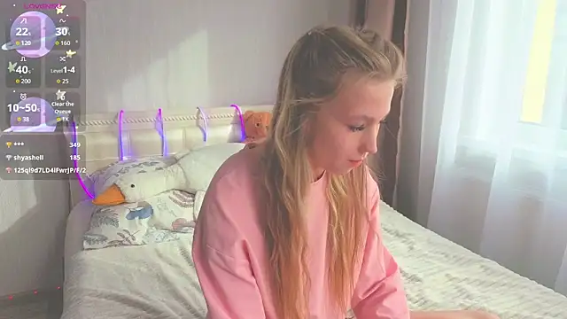 BarelyBliss online show from October 10, 8:46 am