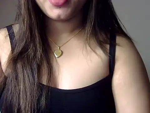 Aaliya02 online show from October 18, 12:28 pm